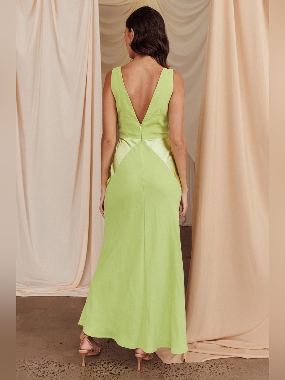 Selfie Leslie Here Comes the Sun Soul Fire V-Neck Maxi Dress Lime Size Large NEW - Picture 4 of 11